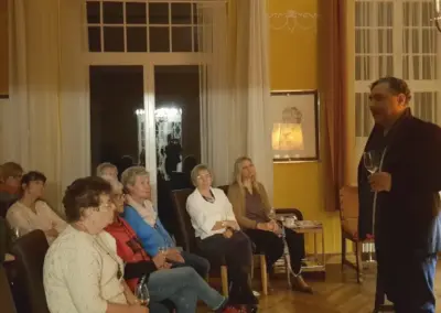 Weinabend & Buchlese Tour